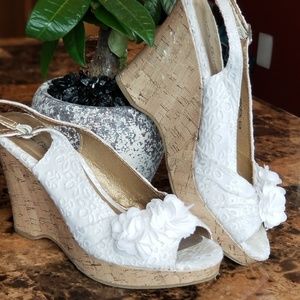Flower wedges